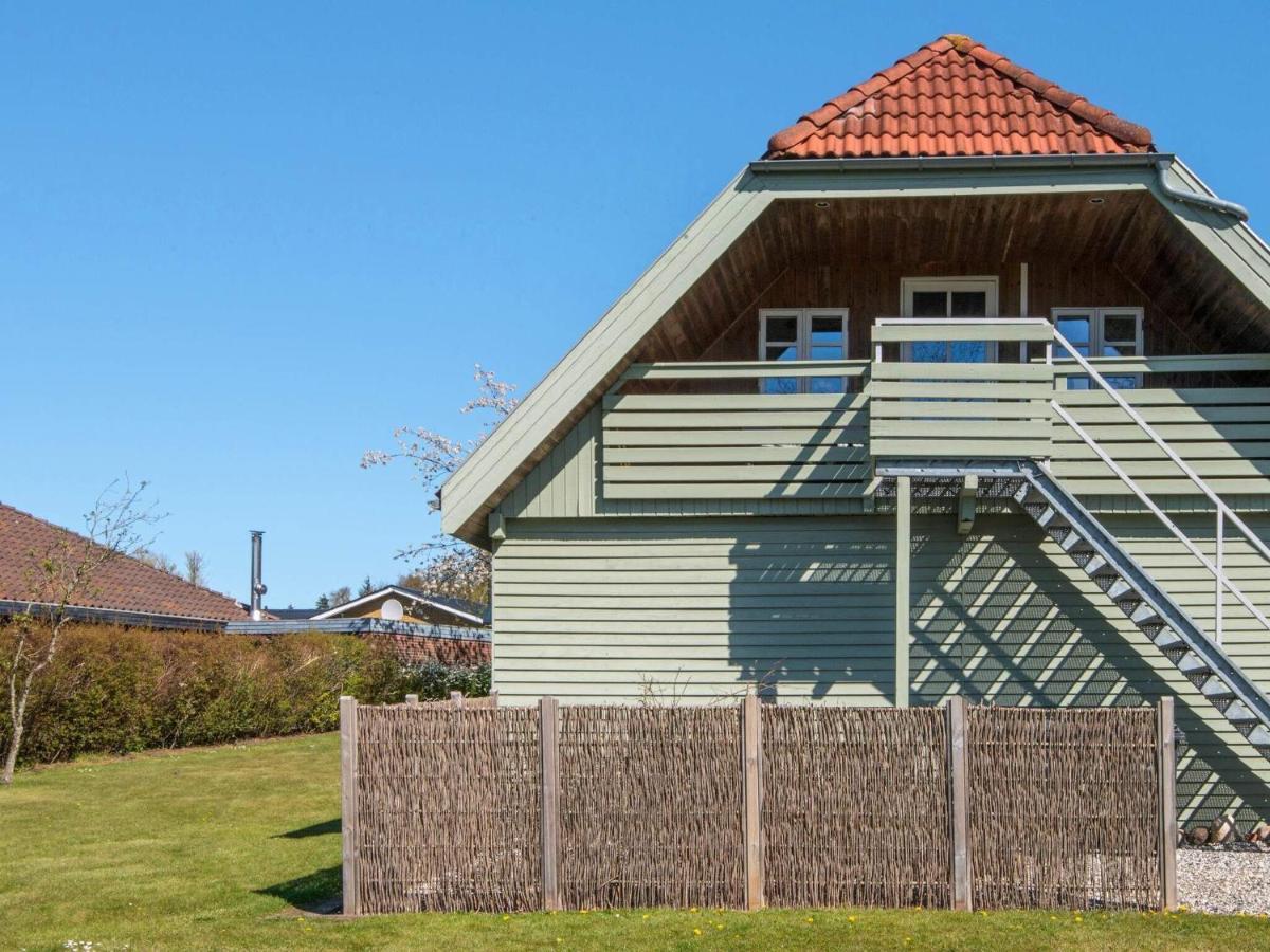 4 Person Holiday Home In B Rkop ボルコップ エクステリア 写真