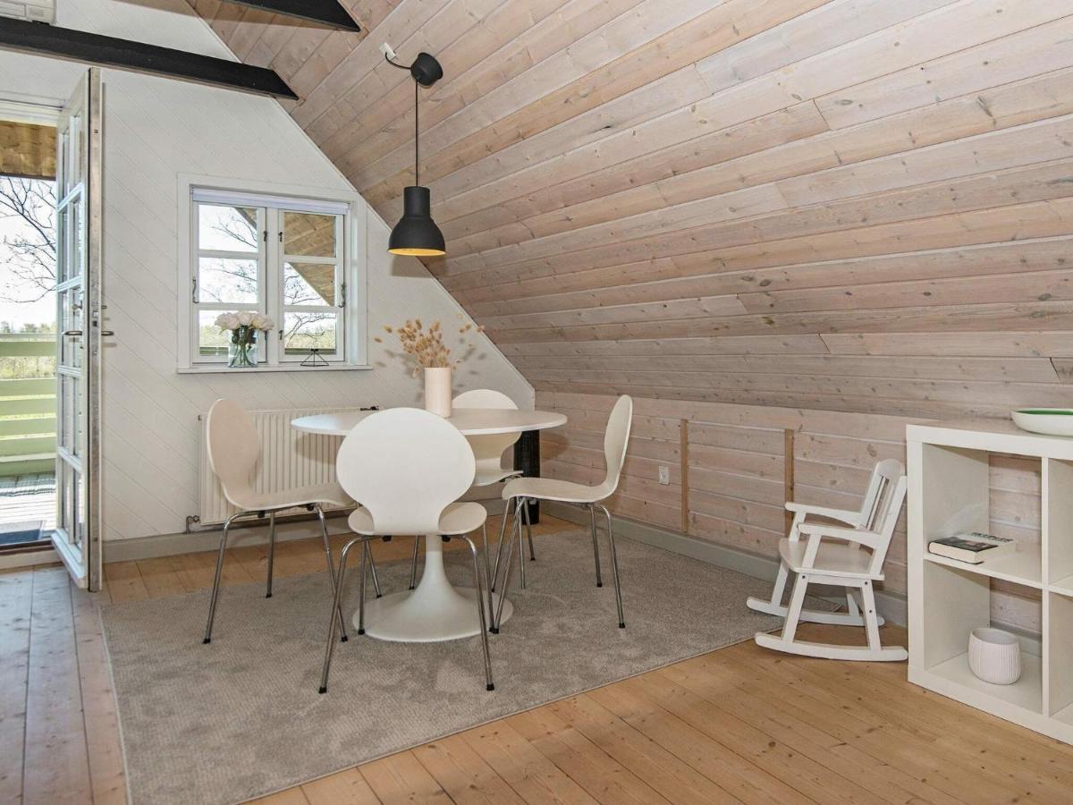 4 Person Holiday Home In B Rkop ボルコップ エクステリア 写真
